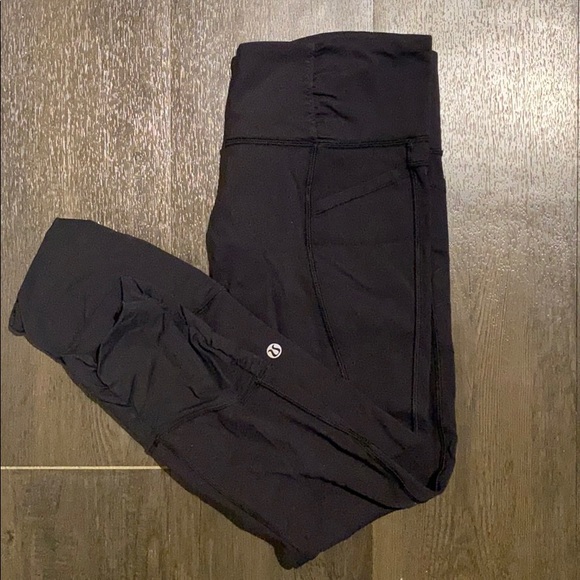 Lululemon black cinched leggings - Picture 5 of 5